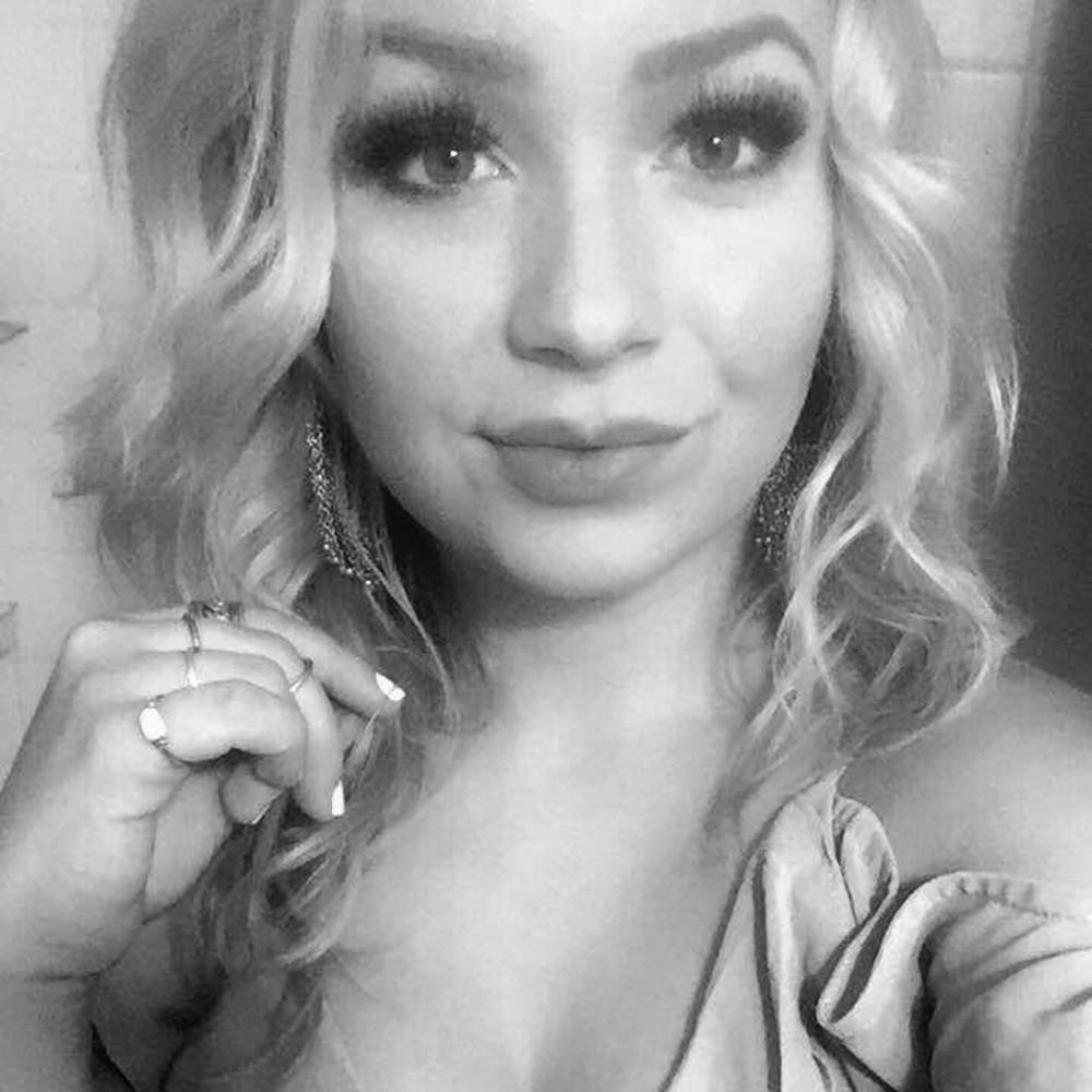 Meet your Posher, Deanna